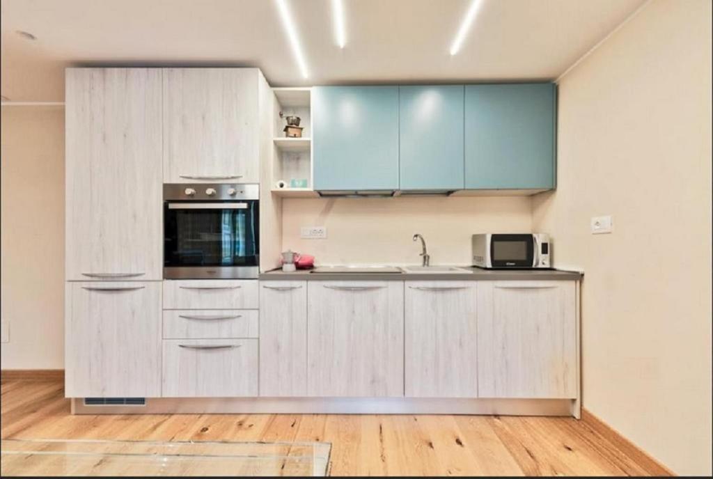 Garibaldi New Apartment Turin Bagian luar foto