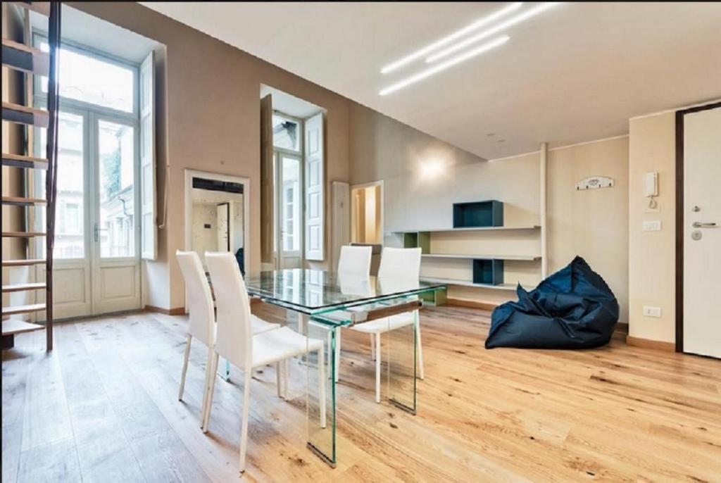 Garibaldi New Apartment Turin Bagian luar foto